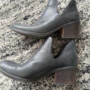 Bueno Charcoal Leather Heeled Boots
